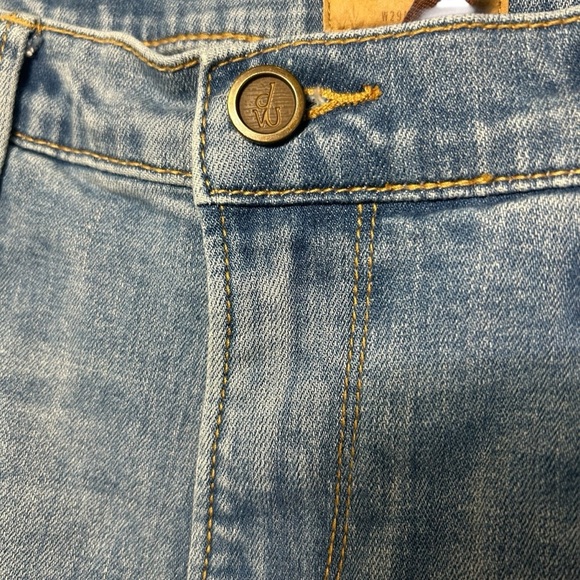 DRIFTWOOD Candace Cropped Raw Hem Jeans Sz 29 - Picture 8 of 13